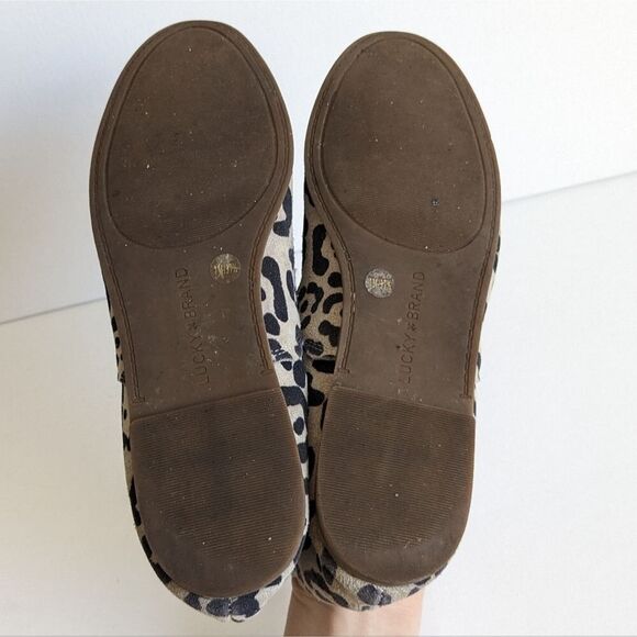 Lucky Brand Cloeey Leopard Leather Slip On Scalloped Flats Women's Size 7 - Picture 5 of 7